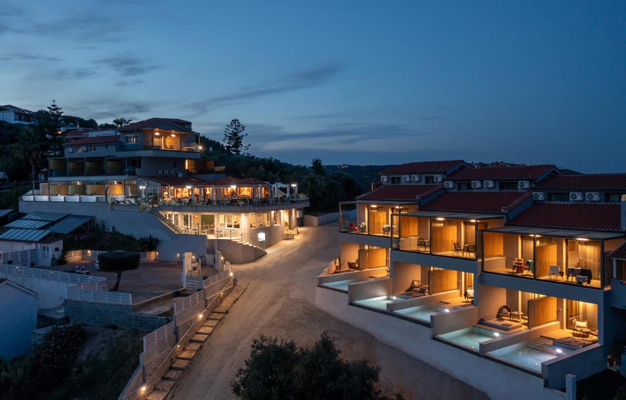 Poseidon Villas Skiathos Town Exterior photo